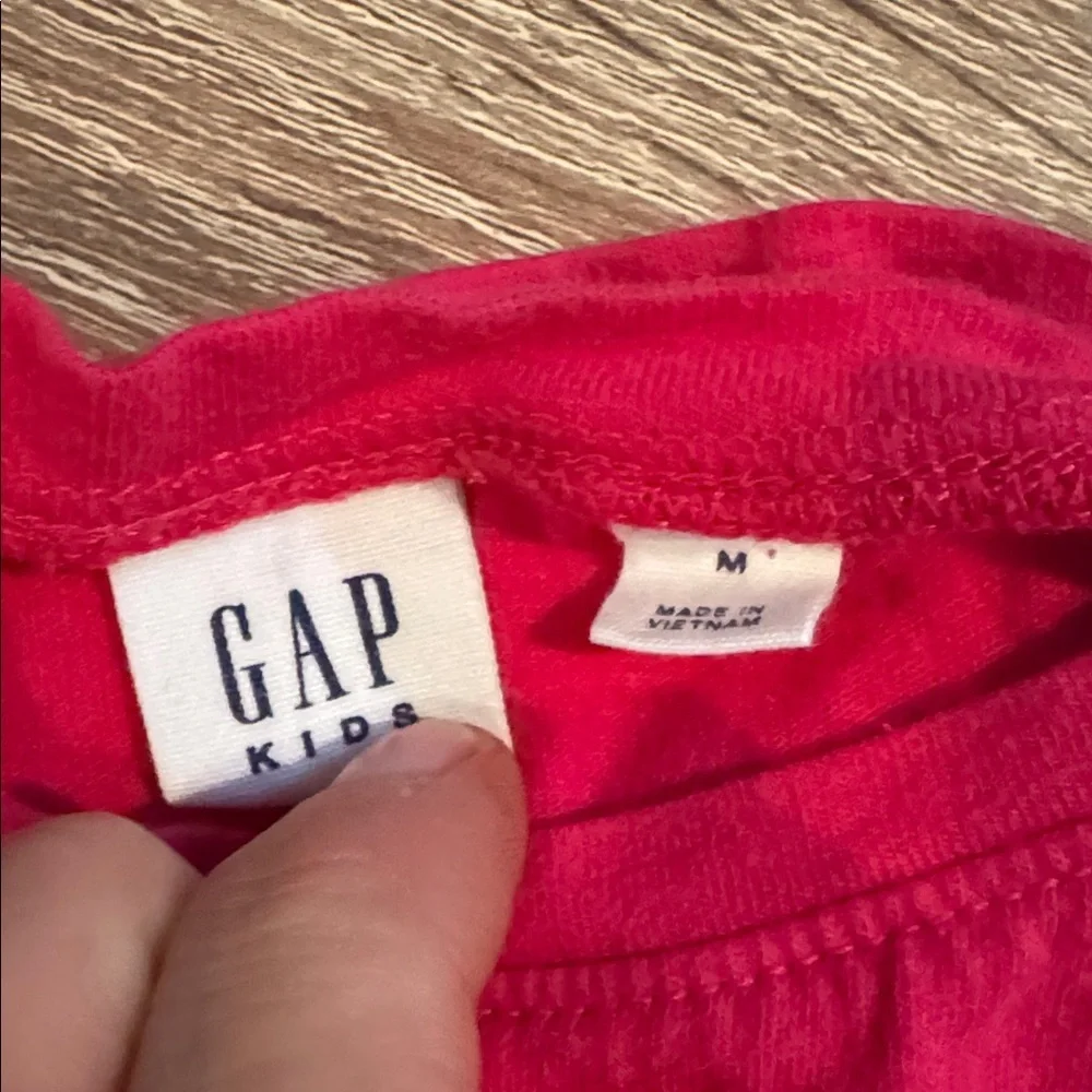GAP Shirt
